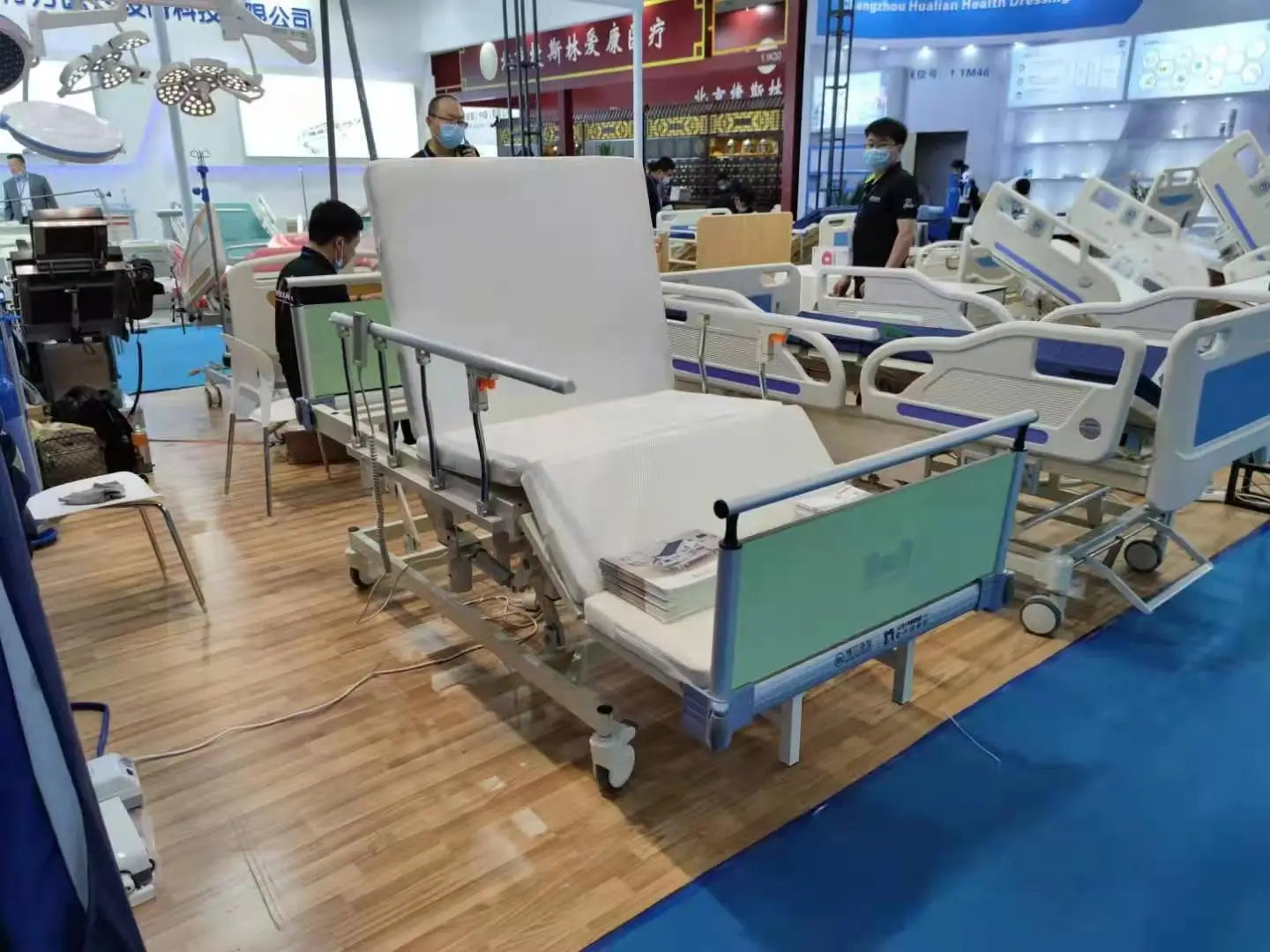 Physical Therapy Equipments Massage Tables Beds Multi-postural Adjustable Electric Massage Bed Physiotherapy Treatment Table