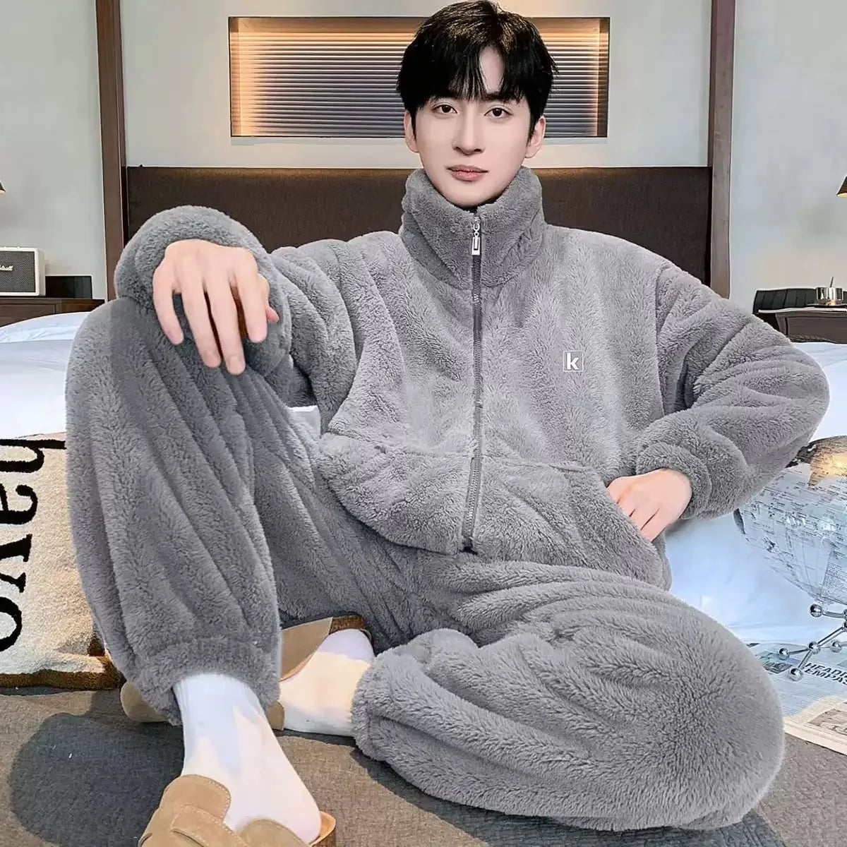 New Men's High Neck Large Size Loose Plush Loungewear Autumn and Winter Thick Warm Flannel Pajamas Can Worn Outside Coral Fleece